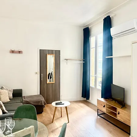 Carré Or Avec Balcon Appartement *