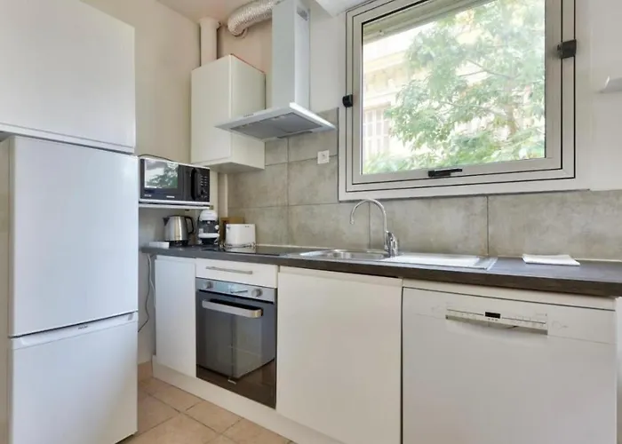 Apartman Carre Or Avec Balcon *