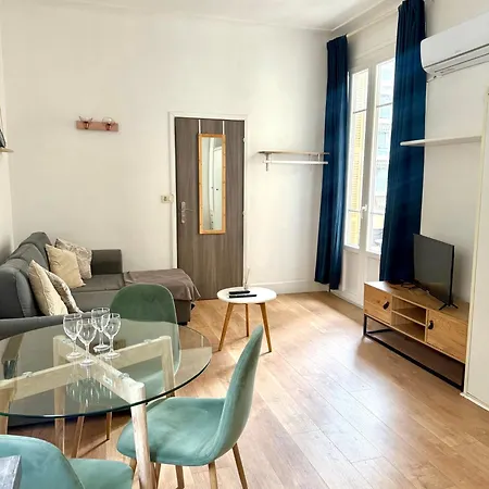 Carré Or Avec Balcon *